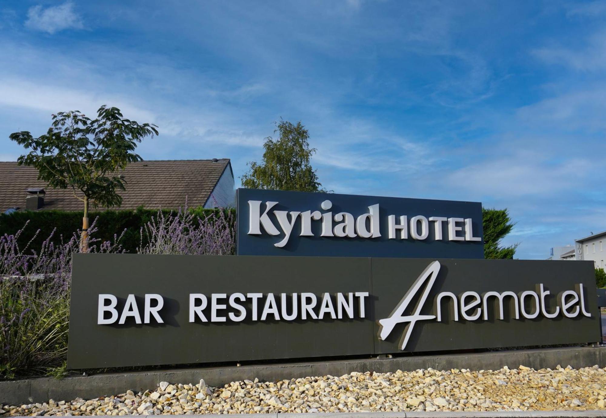Kyriad Clermont Ferrand Nord - Riom Buitenkant foto