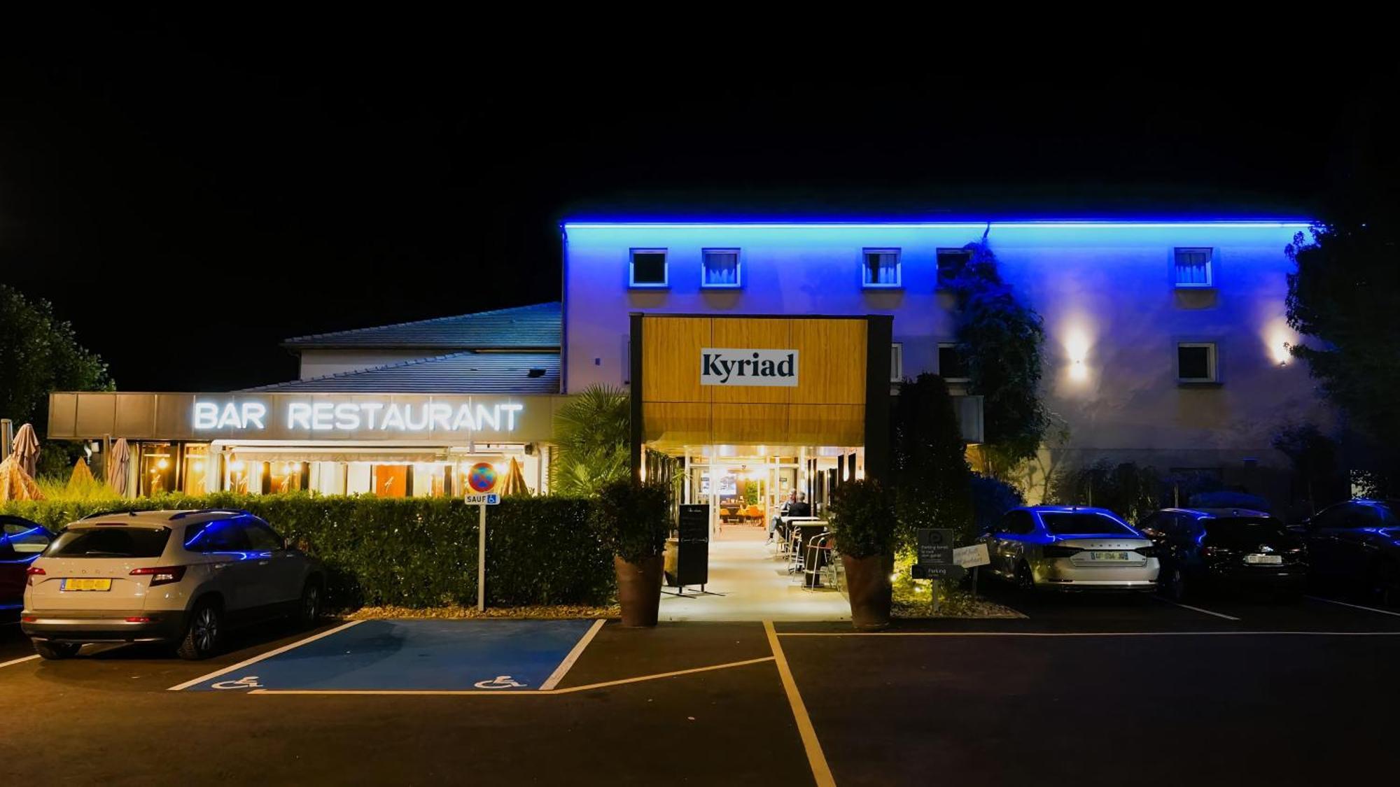 Kyriad Clermont Ferrand Nord - Riom Buitenkant foto